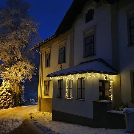 Stara Skola Hedec Aparthotel Králíky Екстериор снимка