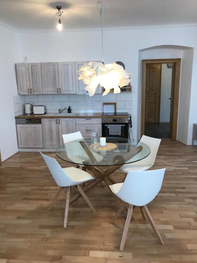 Stara Skola Hedec Aparthotel Králíky Екстериор снимка
