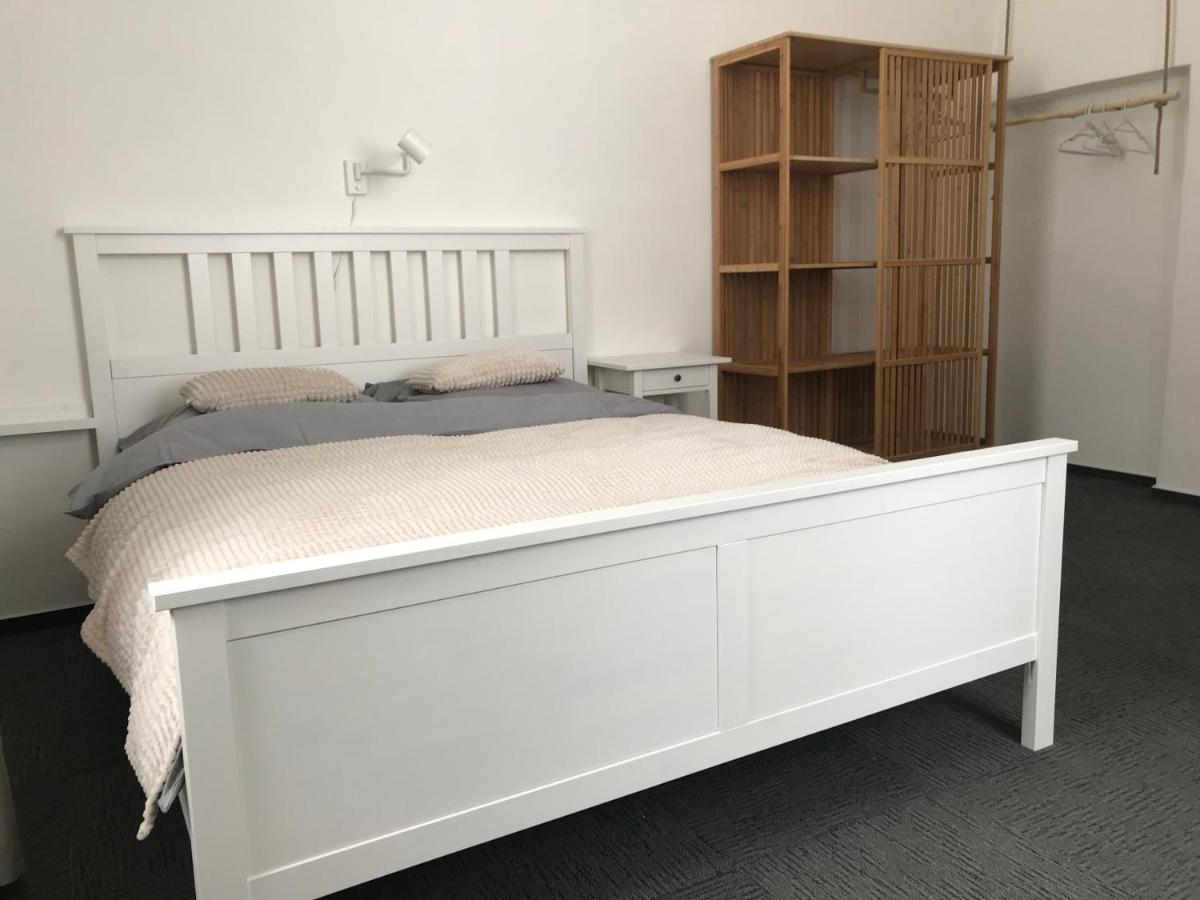 Stara Skola Hedec Aparthotel Králíky Екстериор снимка
