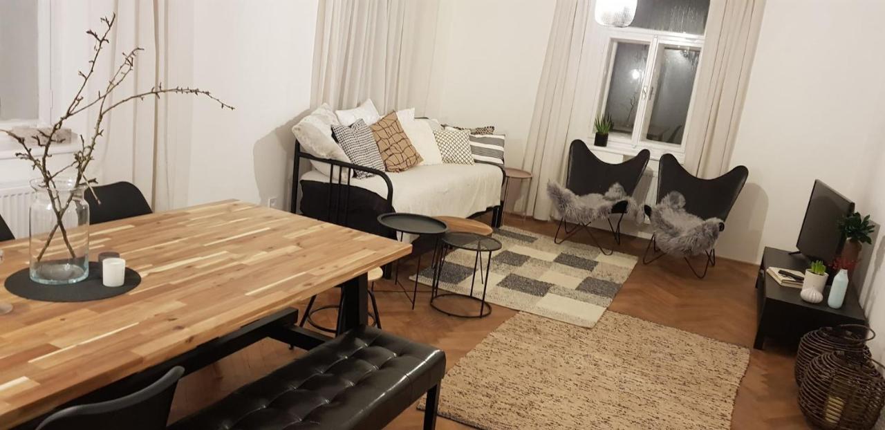 Stara Skola Hedec Aparthotel Králíky Екстериор снимка